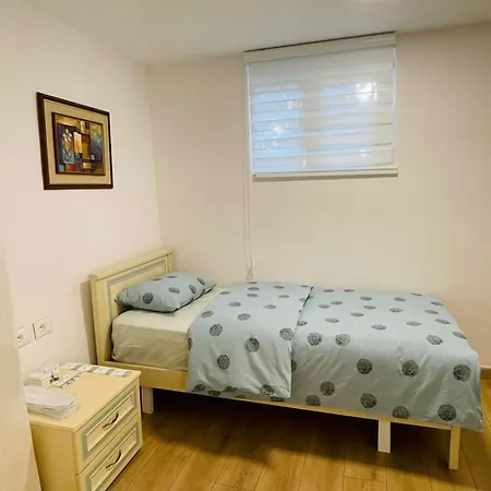 Caka's * Tirana